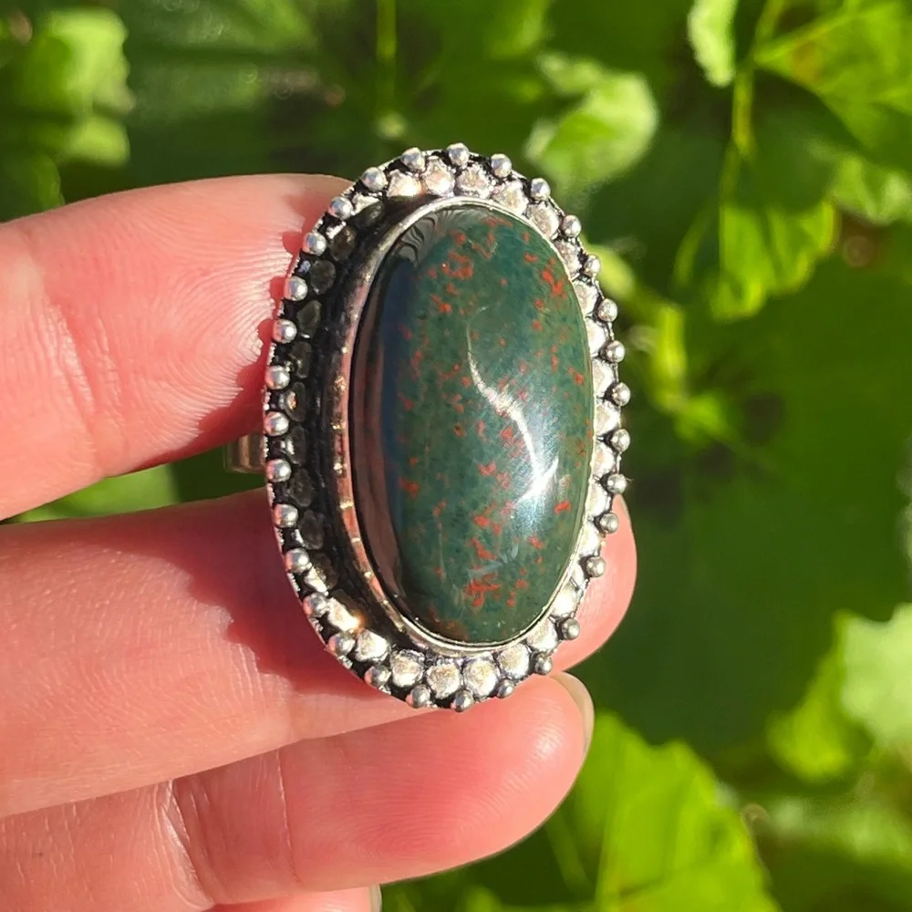 Size 8 925 silver plated bloodstone ring‎